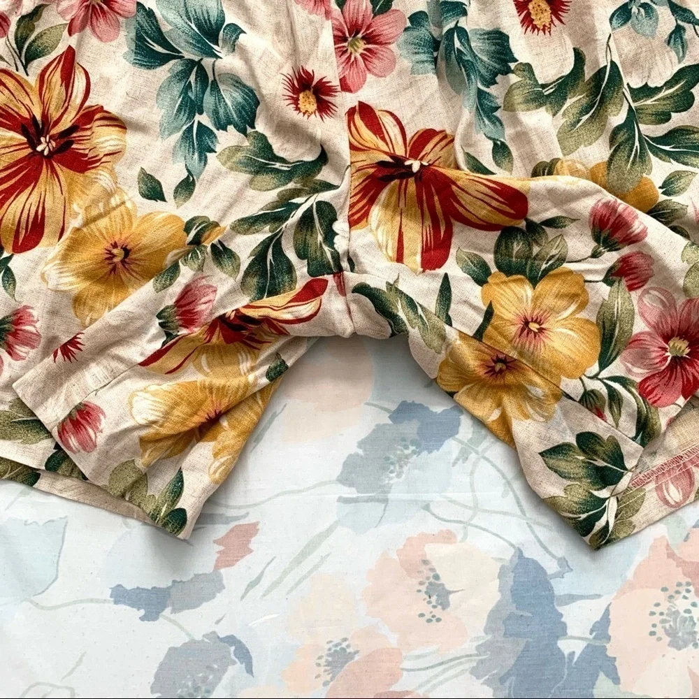 Vintage Floral Linen Blend Shorts - Picture 2 of 7